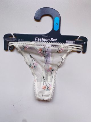 Conjunto lenceria bordado Primark -bralette+tanga