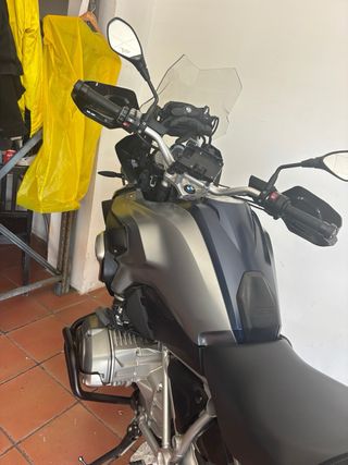 BMW R 1200 GS (2015) con maletas 80000 km