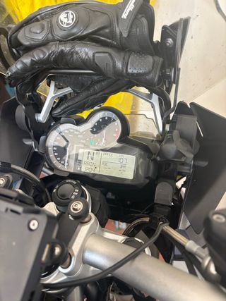 BMW R 1200 GS (2015) con maletas 80000 km