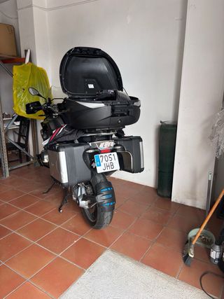 BMW R 1200 GS (2015) con maletas 80000 km