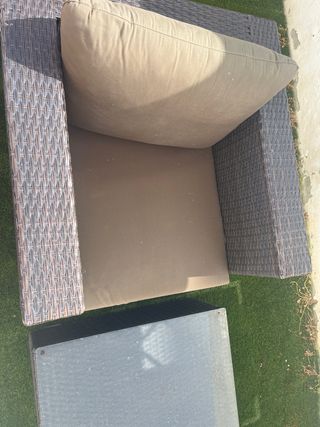 Sofá exterior mimbre,2 sillones individuales,mesa