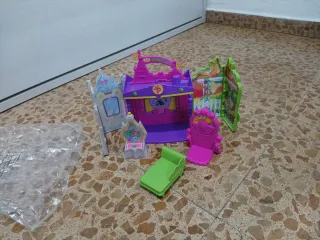 Lote de caravana, castillo, dragones, unicornio