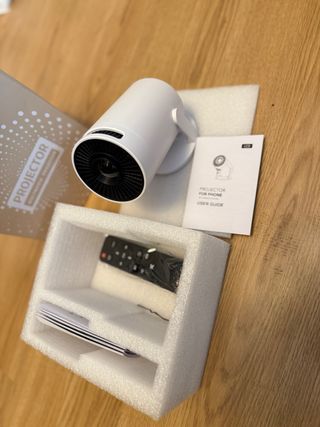 Proyector LED blanco nuevo con su caja