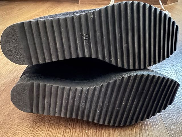 Botines negros mujer