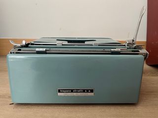 Máquina escribir Olivetti Lettera 22