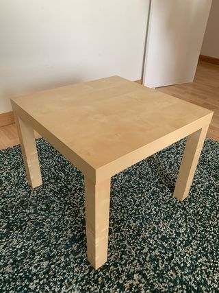 Mesa Ikea auxiliar cuadrada