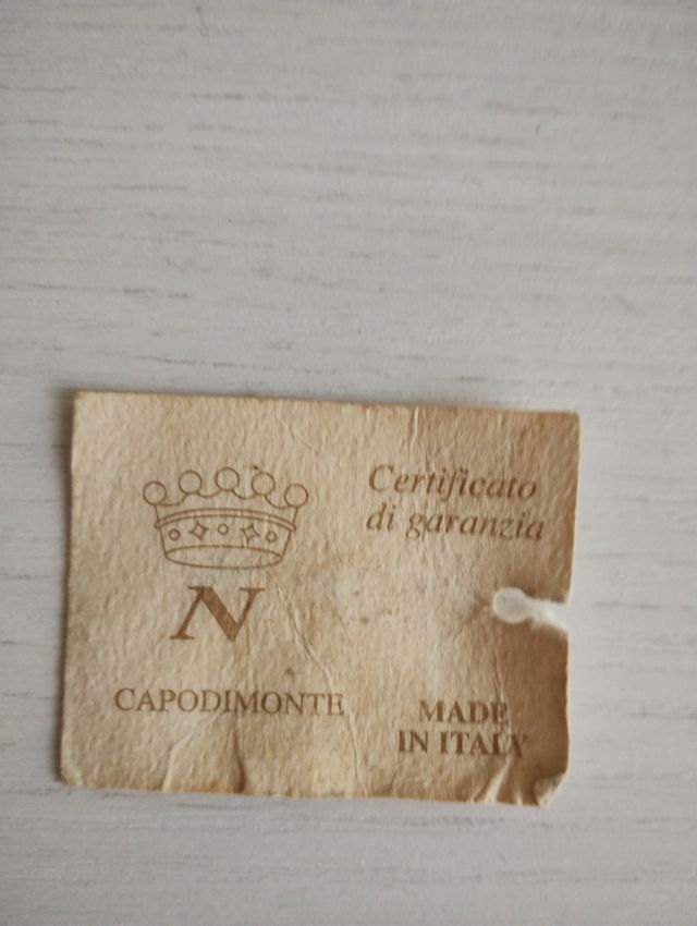 Statuina peperoncini agli portafortuna Capodimonte