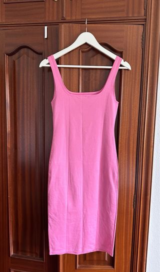 Vestido midi rosa
