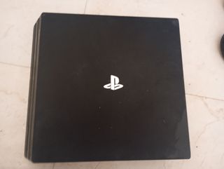 PS4 Pro (PlayStation 4 Pro) 1tb

