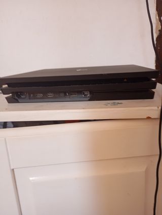 PS4 Pro (PlayStation 4 Pro) 1tb

