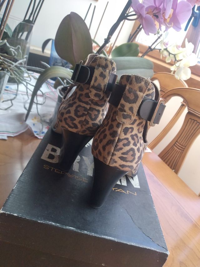 Zapato Bryan Stepwise - Piel Animal Print