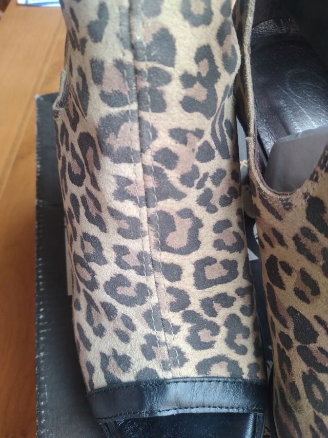 Zapato Bryan Stepwise - Piel Animal Print