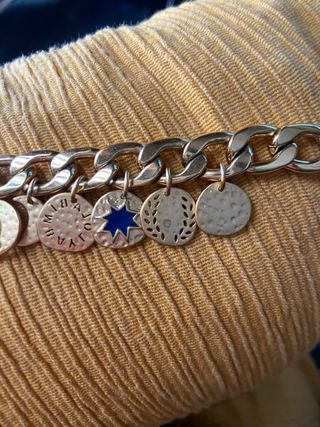 Pulsera Bimba  y Lola dorada