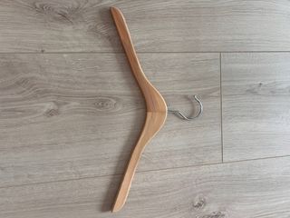 Percha madera - Ropa