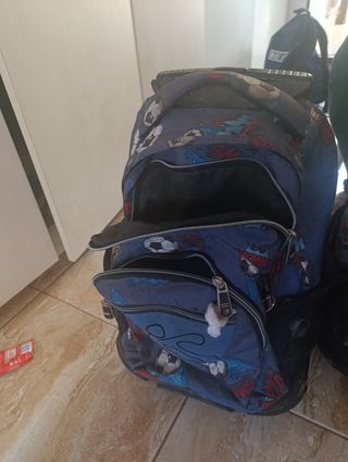 Mochila escolar con ruedas