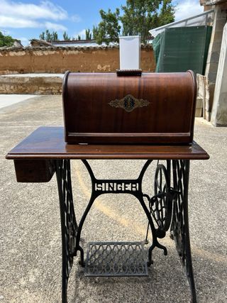 Máquina coser Singer antigua
