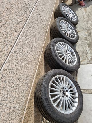4 Llantas Mercedes Vito 17'