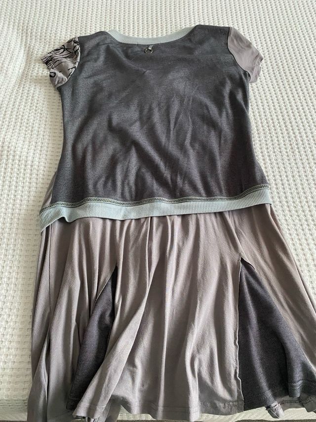 Vestido tipo Desigual gris y azul