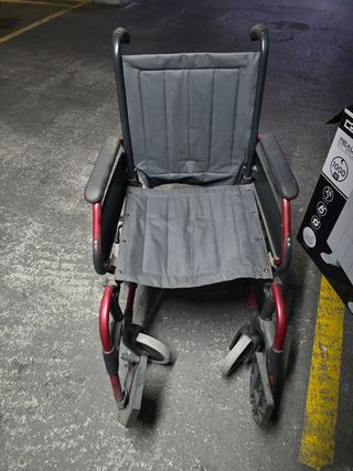 Silla de ruedas Breezy plegable