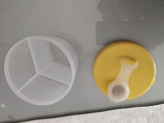 Recipiente 3 doses leite bebé.