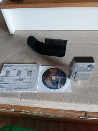 Fujifilm MV-1 videocamera vintage pari a nuovo.