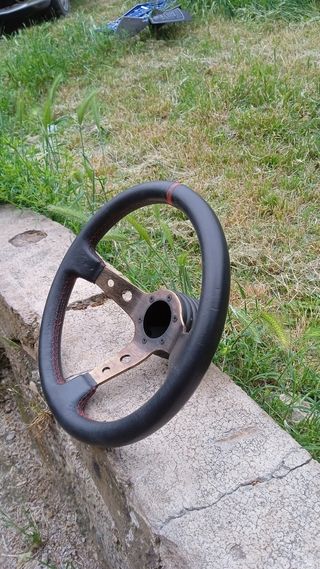 Volante desplazado SAXO 