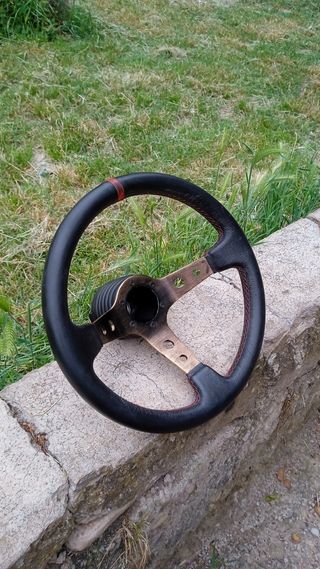 Volante desplazado SAXO 