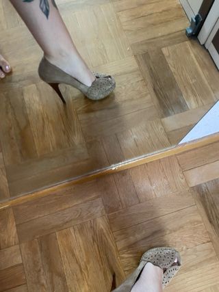 Tacones beige Zara