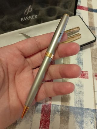 Dos Bolígrafos y 1 portaminas Parker nuevos