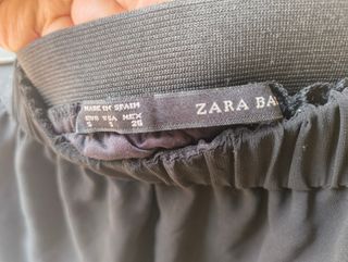 Falda negra vuelo - Zara Basic