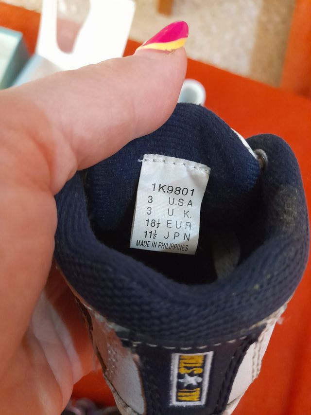 Botitas bebé: 2 pares + Converse