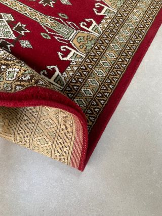 Alfombra roja y beige - Lana