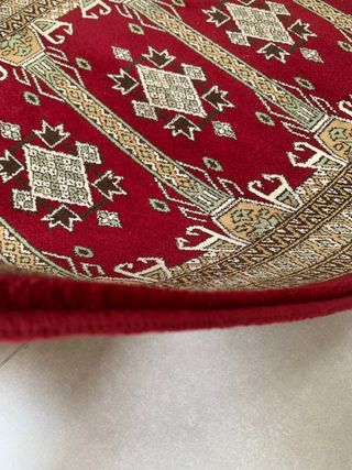 Alfombra roja y beige - Lana