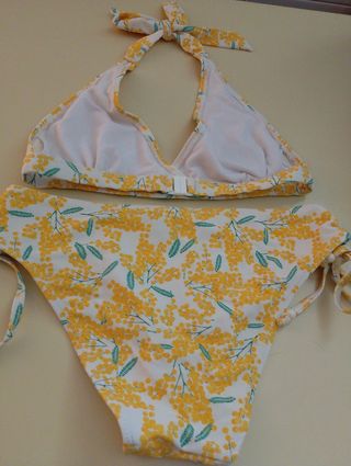 Bikini 2 piezas flores blanco-amarillo T36