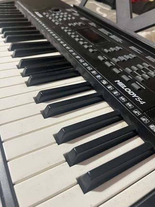 Alesis Melody 61 - Teclado