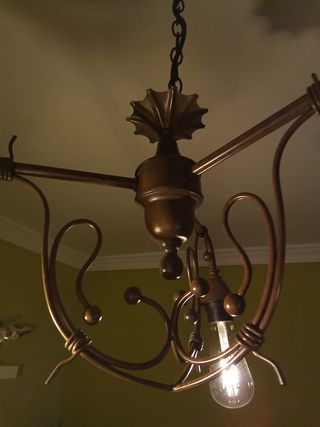 LAMPARA MARRÓN 3 LUCES