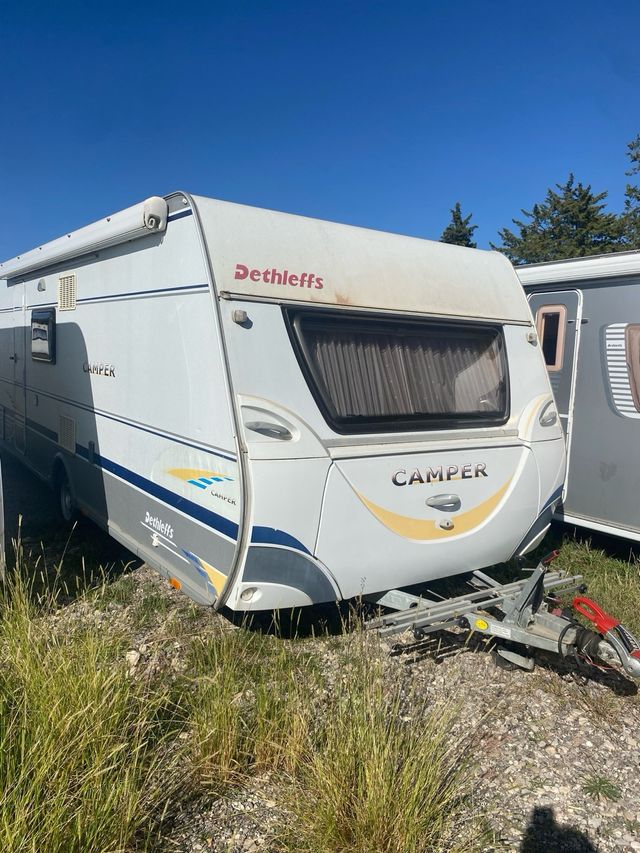 Caravana Dethleffs Camper 3 literas