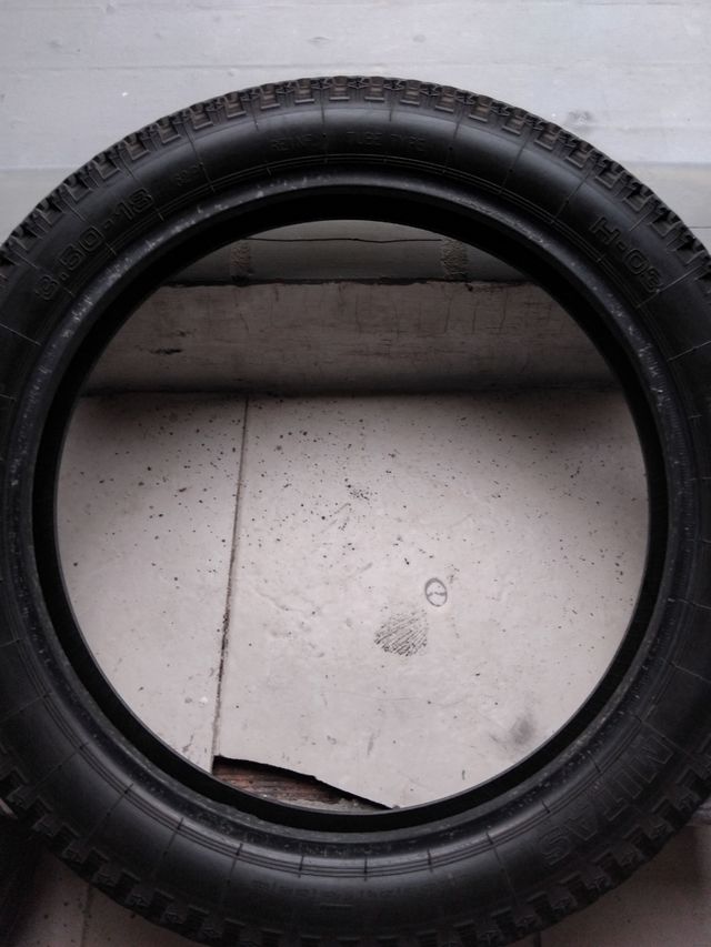 Neumático moto D  3.50×18 y T 3,25×18 nuevas mitas