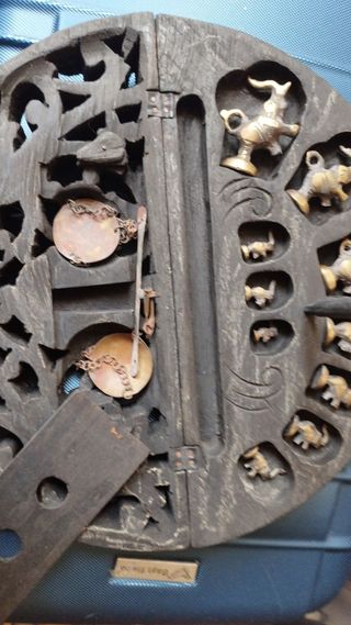 Antigua balanza de opio