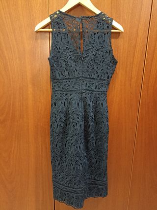 Vestido negro encaje fiesta