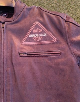 Chaqueta moto cuero marrón