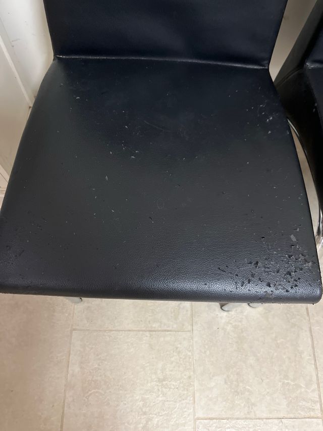 4 Sillas Comedor y fundas - Piel Sintética