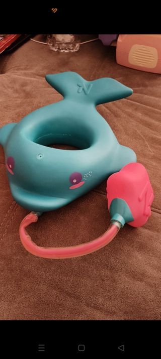 Muñeco Nenuco con flotador.