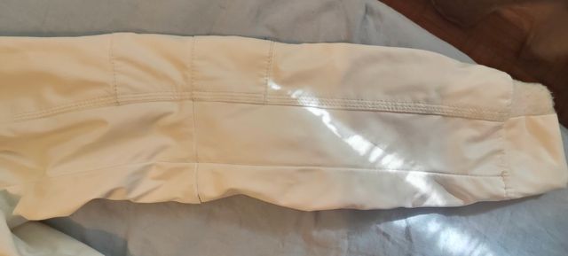 Cazadora Pull & Bear blanca - M