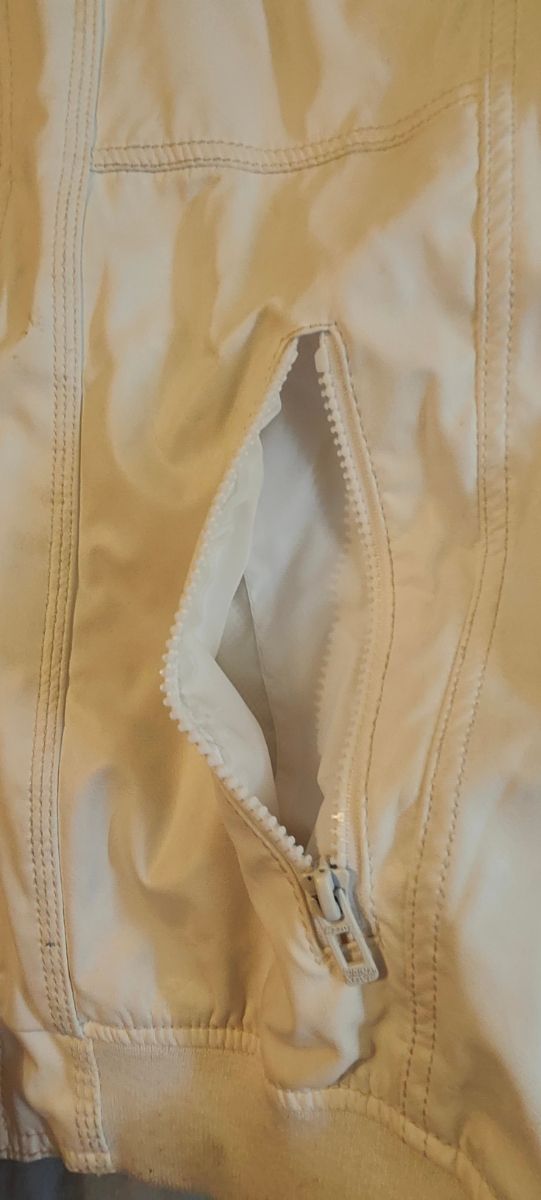 Cazadora Pull & Bear blanca - M