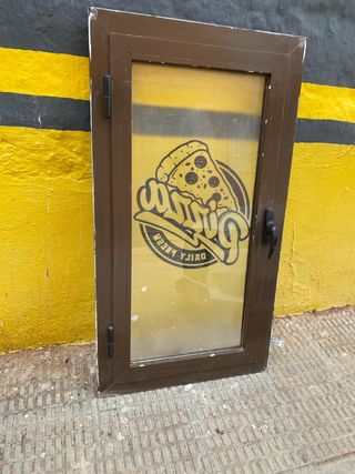Ventana aluminio marrón 115x63cm