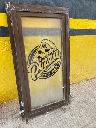 Ventana aluminio marrón 115x63cm