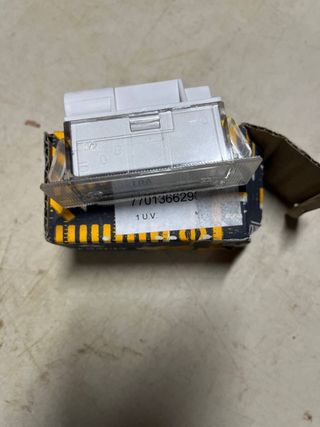 Piloto Matricula Renault Original 7701366296