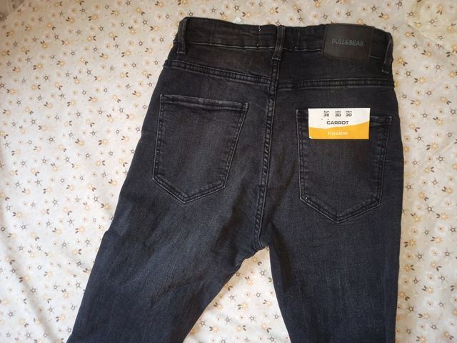 Vaqueros Pull&Bear negros - M