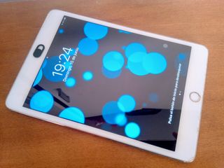iPad mini gold - A1538